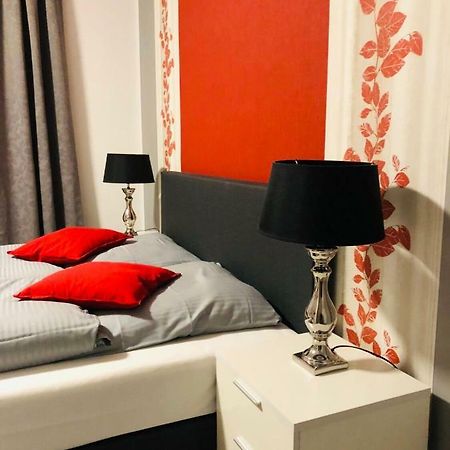 Haus Tannenhof Hotel Hannover Esterno foto